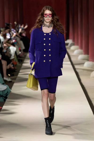 Look 7